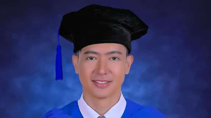 The busy life of Ronnie Liang: From pilot to Ph. D.