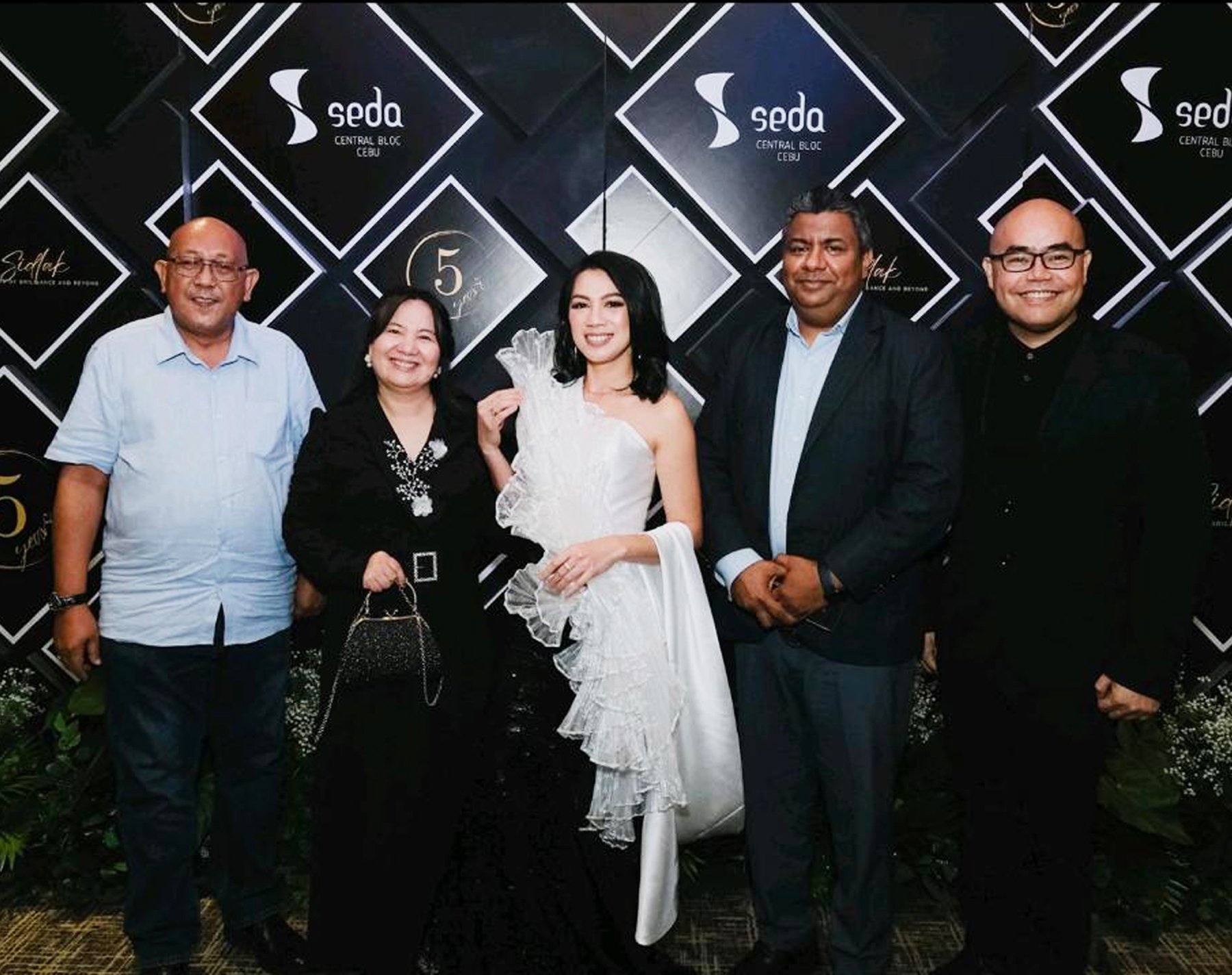 Buddy Villasis, Cherry Durano, Thrina de la Calzada, Aseem Roy and DJ Moises.