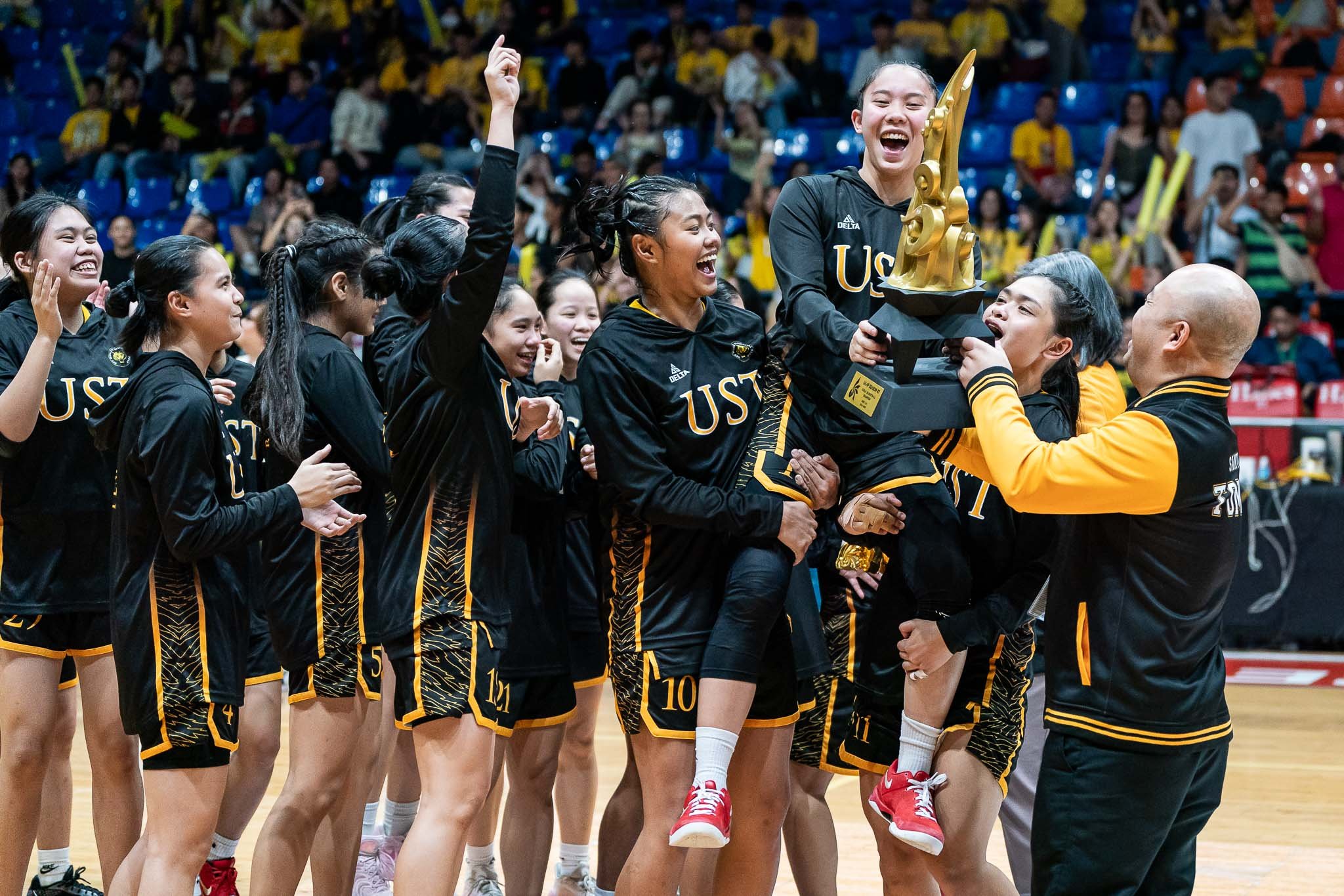 UST caps perfect season with UAAP crown
