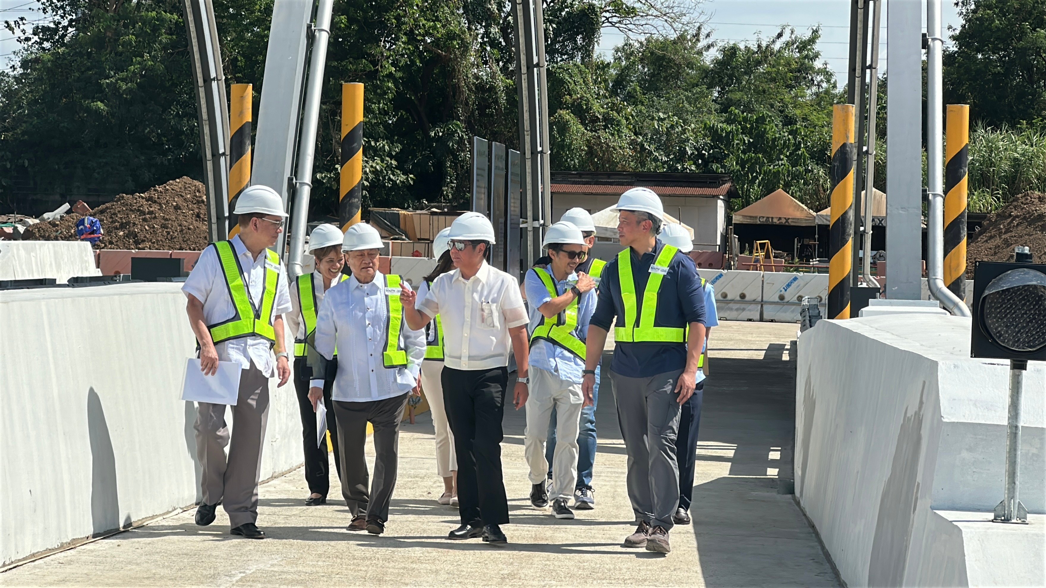 New CALAX segment starts toll collection