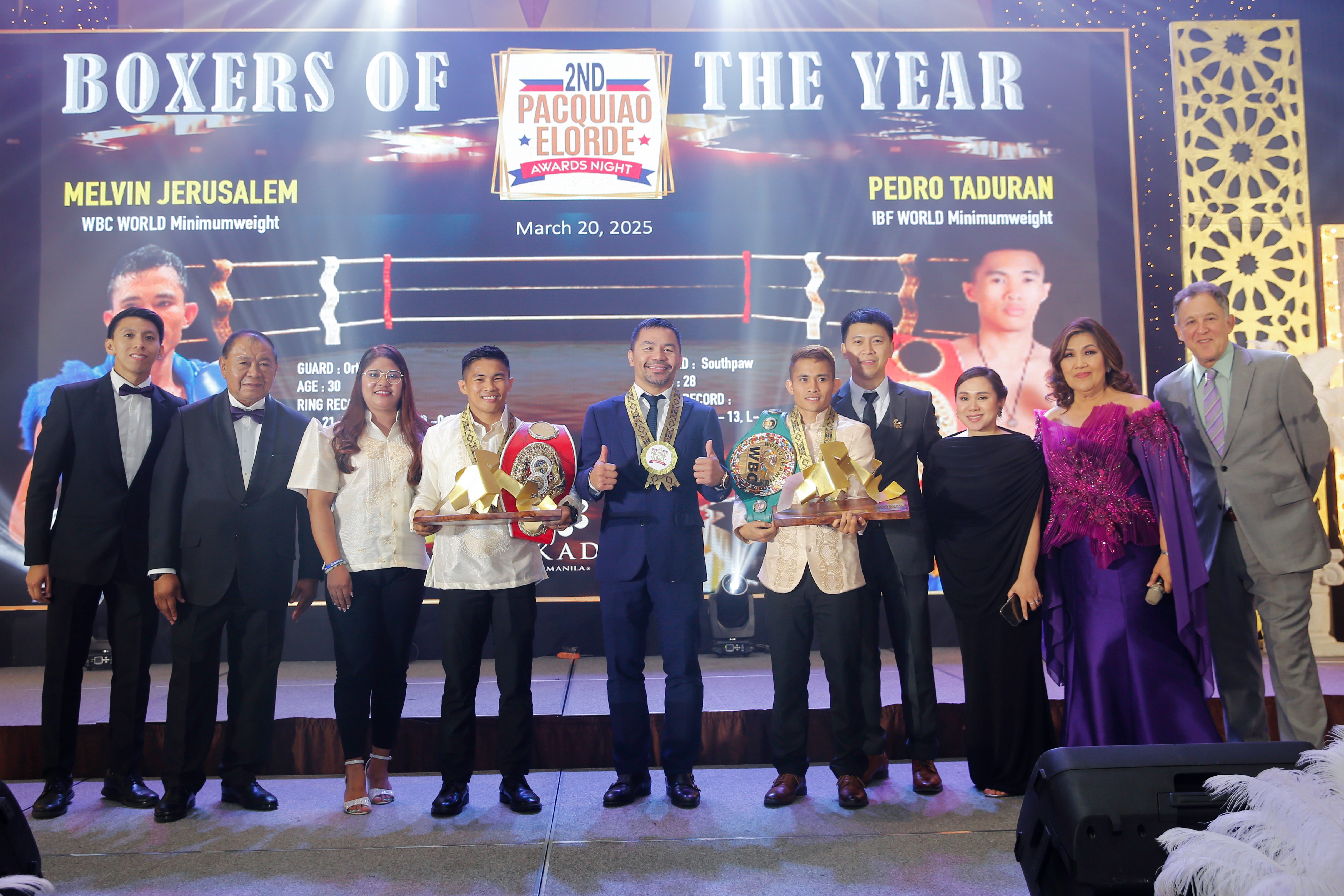 Pacquiao puts world champs on pedestal
