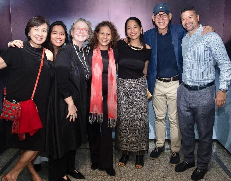 Jeannie Javelosa, Lee Grane, Denise Weldon, Fran Regala, Lexi Payumo, Manny Miñana and Carlos Loinaz.