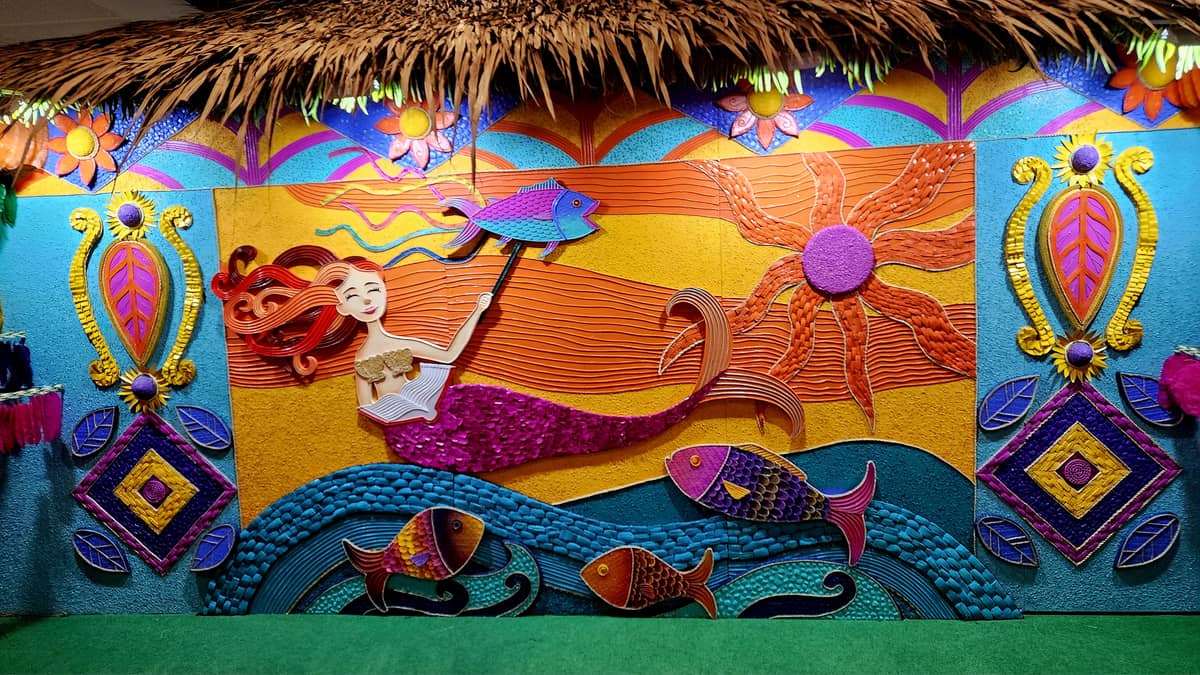 The hut featured the work of artist Juno Abreu.