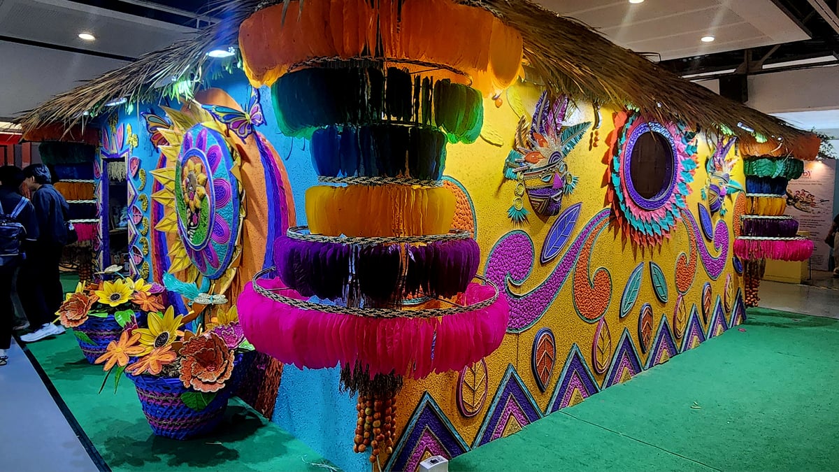 A chandelier-like decoration made with kiping.