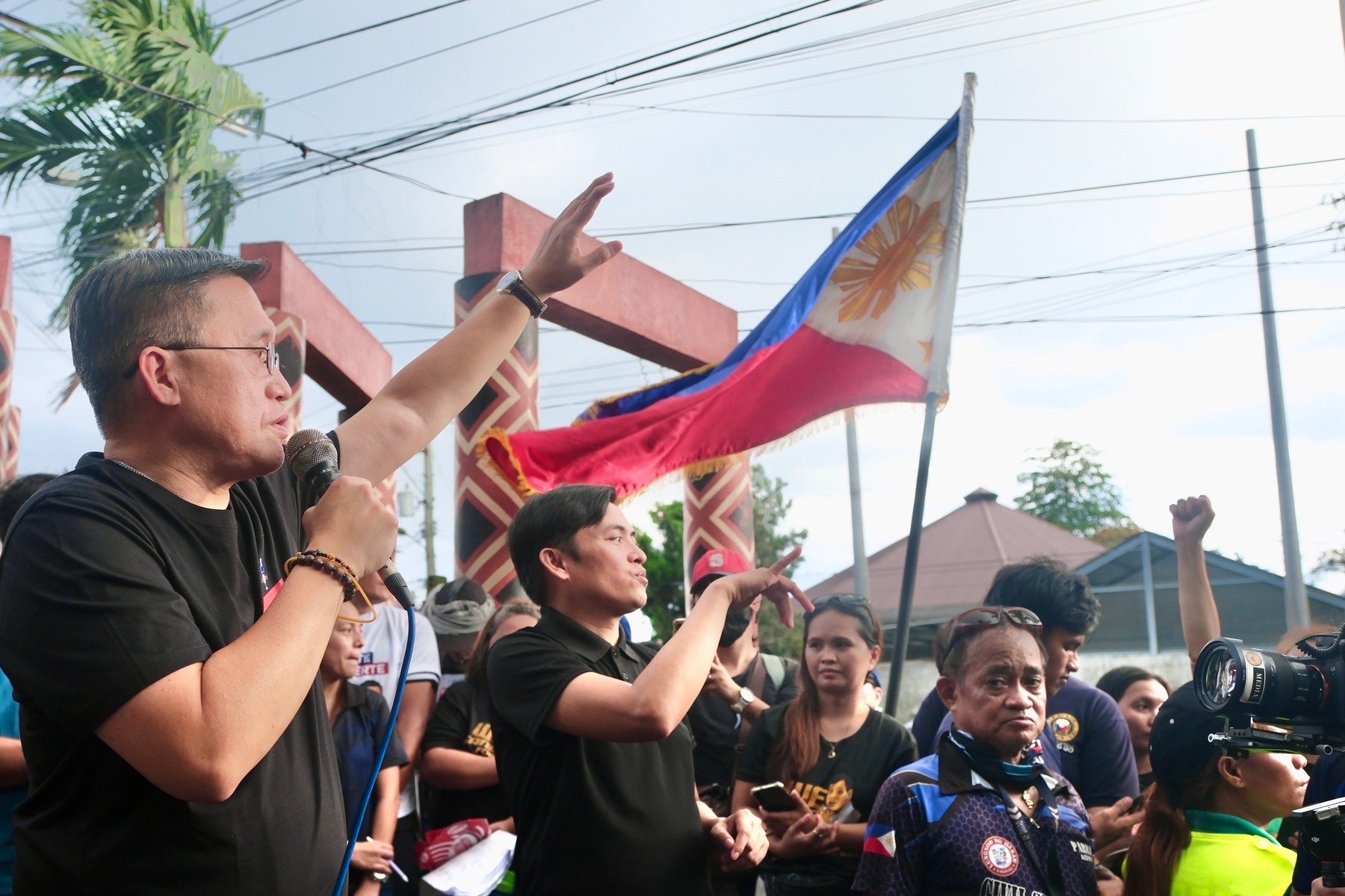 Go joins Davao PWDs in prayer rally for Duterte’s safety