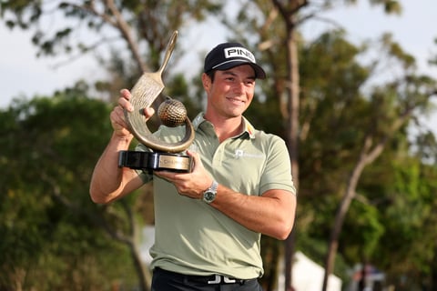 DROUGHT ENDED: Late birdies power Hovland to Valspar crown