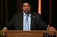 Ednaldo Rodrigues, presidente de la Confederación Brasileña de Fútbol (CBF), agradece el Premio Olímpico de Brasil concedido a la selección de fútbol femenina como mejor equipo del año, el 11 de diciembre de 2024 en Río de Janeiro