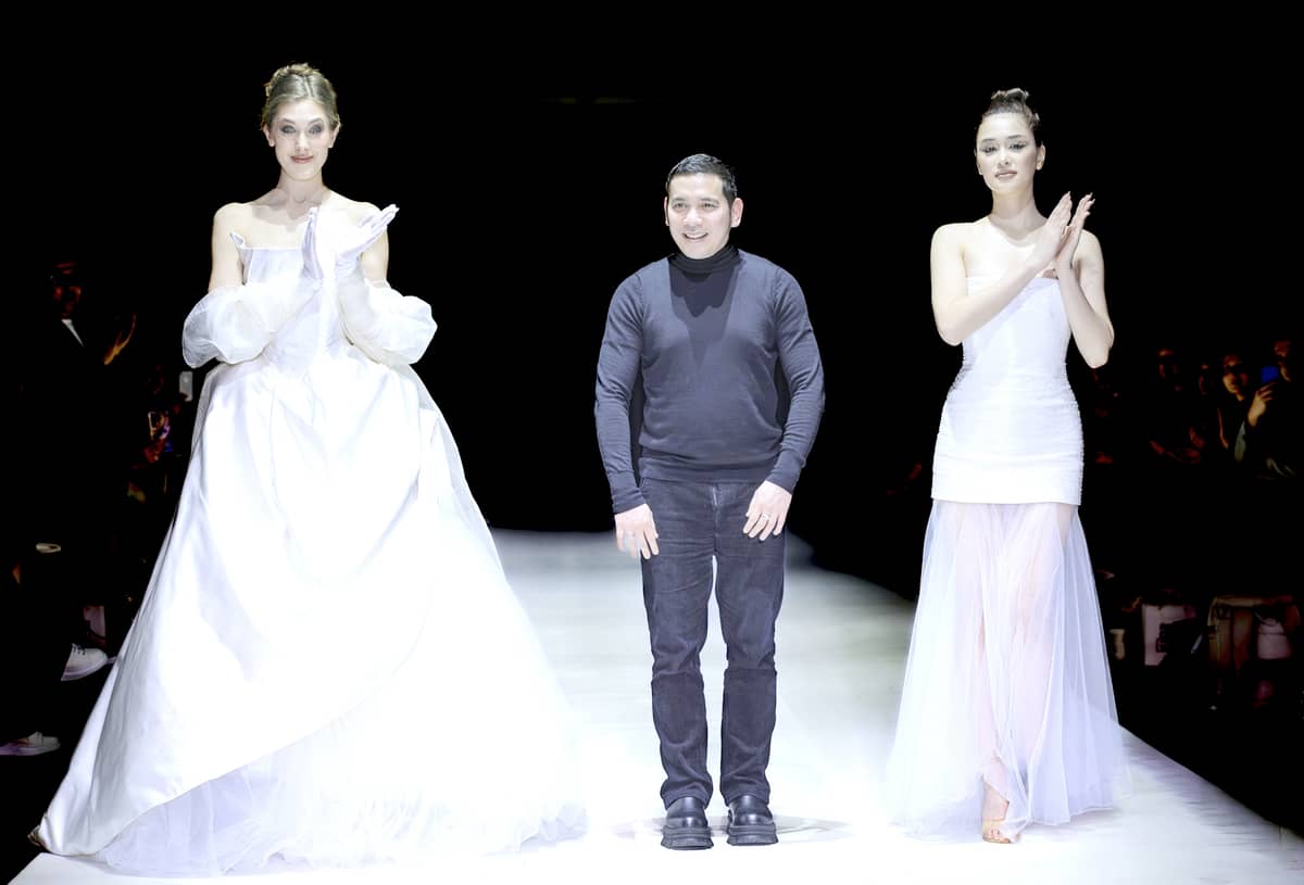 JOHN Herrera at the Paris Fashion Week, ‘Femme A La Mode!