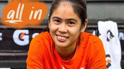 Wong wins Fan Favorite plum