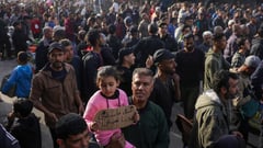 Hundreds Gaza protesters chant anti-Hamas slogans