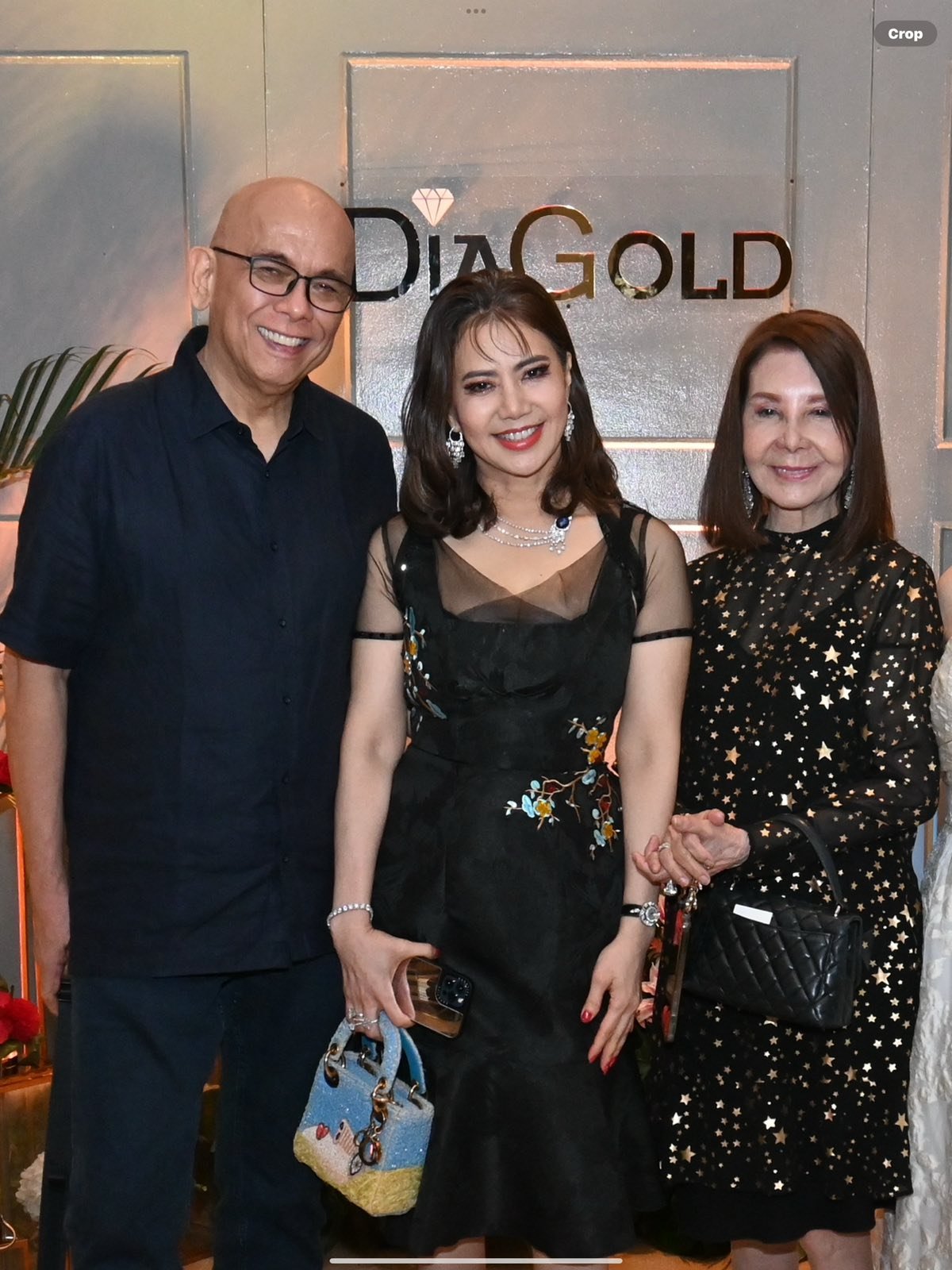 Roberto 'Bobby' Alvarez, DAILY TRIBUNE 's Agile Zamora and Angola Consul Helen Ong.