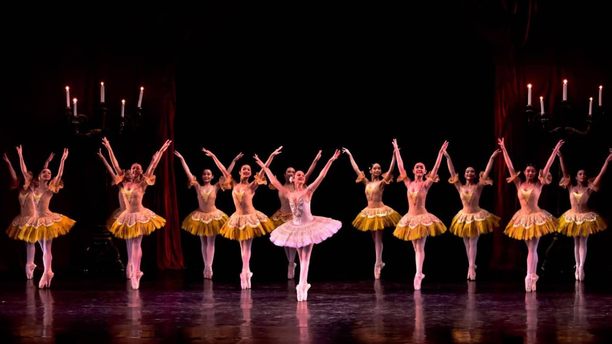 BALLET MANILA