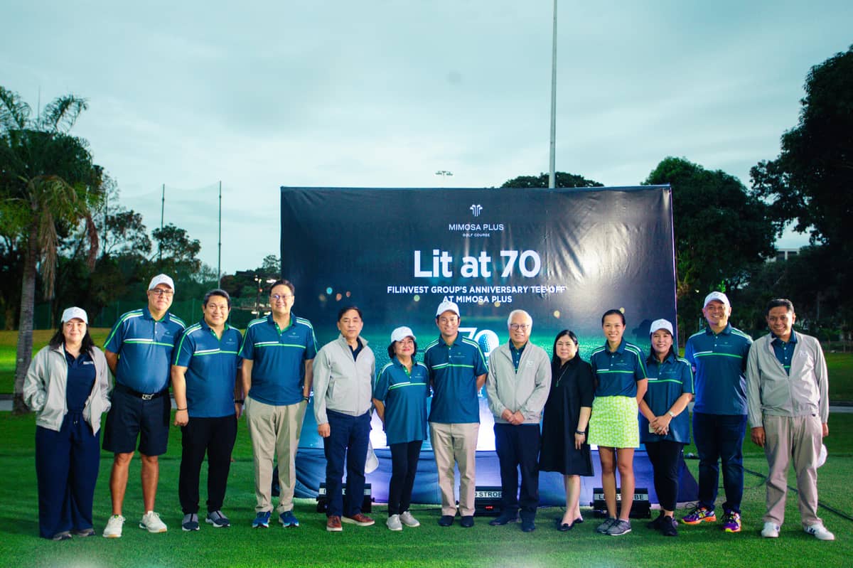 Filinvest Group executives graced the special occasion (from left): Filinvest Development Corporation (FDC) corporate governance head Atty. Lindeza Rogero-Gavino, FDC Utilities Inc. (FDCUI) president and CEO Juan Eugenio Roxas, FLI president and CEO Tristan Las Marias, LIPAD Corp. president and CEO Noel Manankil, FDC COO Ysmael Baysa, Clark Development Corp. president and CEO Agnes Devanadera, Filinvest Hospitality Corp. first SVP Francis Gotianun, FDC chairman Jonathan Gotianun, FDC president and CEO Rhoda Huang, EastWest executive director Isabelle Gotianun, FAI SVP-Residentials and Estates Daphne Sanchez, FAI first vice president Townships Don Ubaldo and Filinvest Malls FVP and retail business unit head Mitch Dumlao.