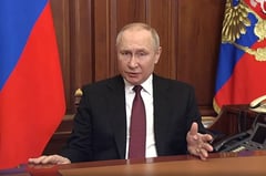 Putin threatens to finish off Ukrainian troops, demands new Ukraine government