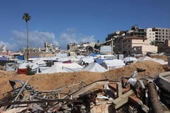Netanyahu offers Hamas leaders Gaza exit but demands group disarm