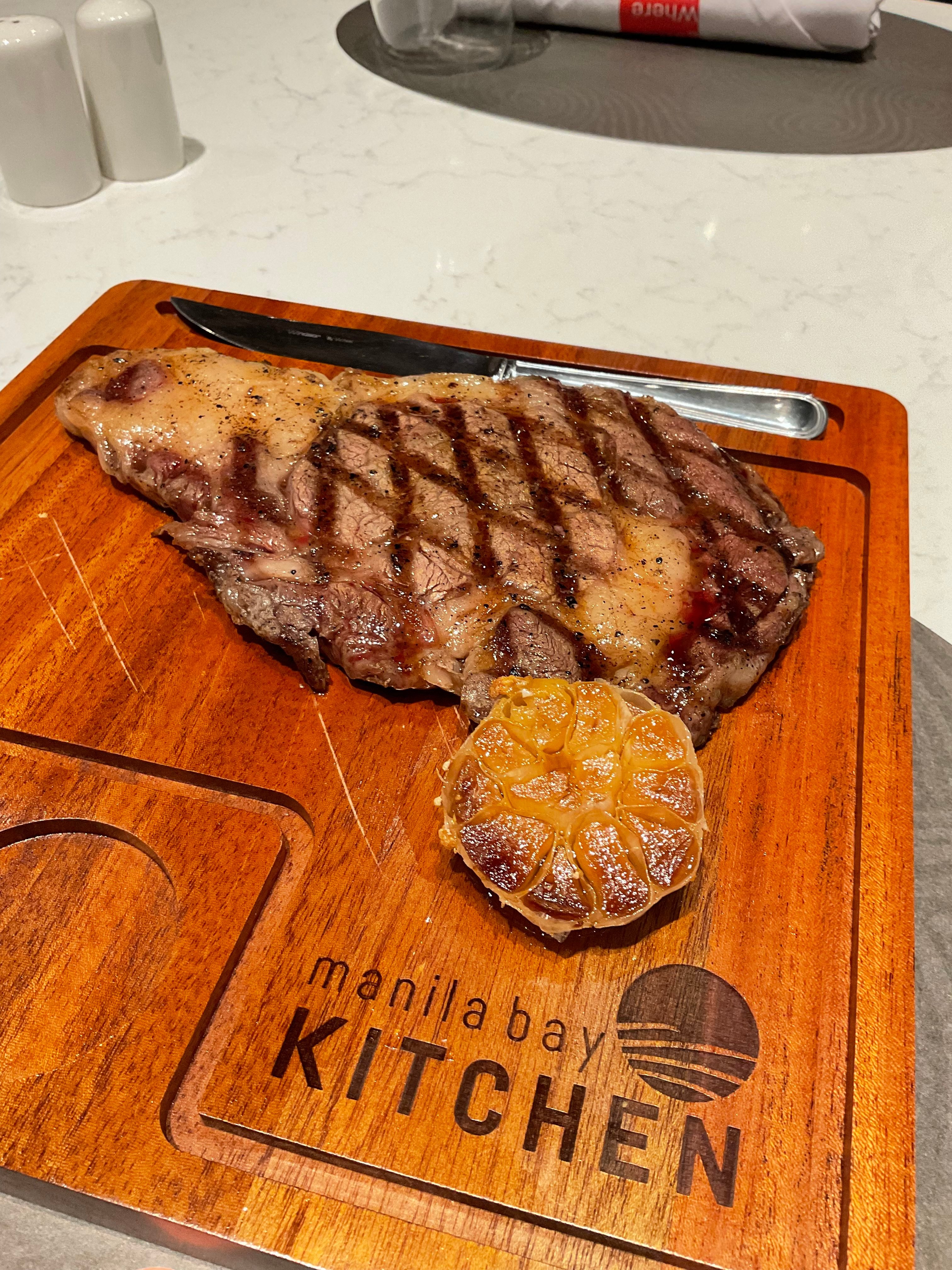 The moment the US Ribeye arrived at the table, it was evident why the chef had praised it so highly for beginners at the Manila Bay Kitchen.