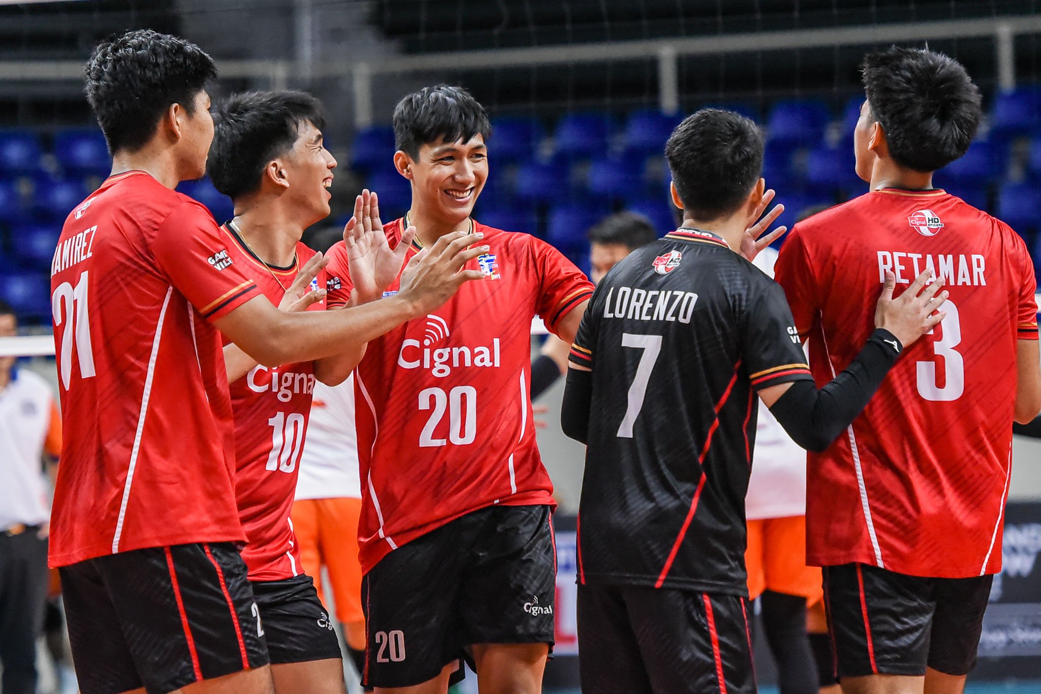 Criss Cross, Cignal kick off title showdown