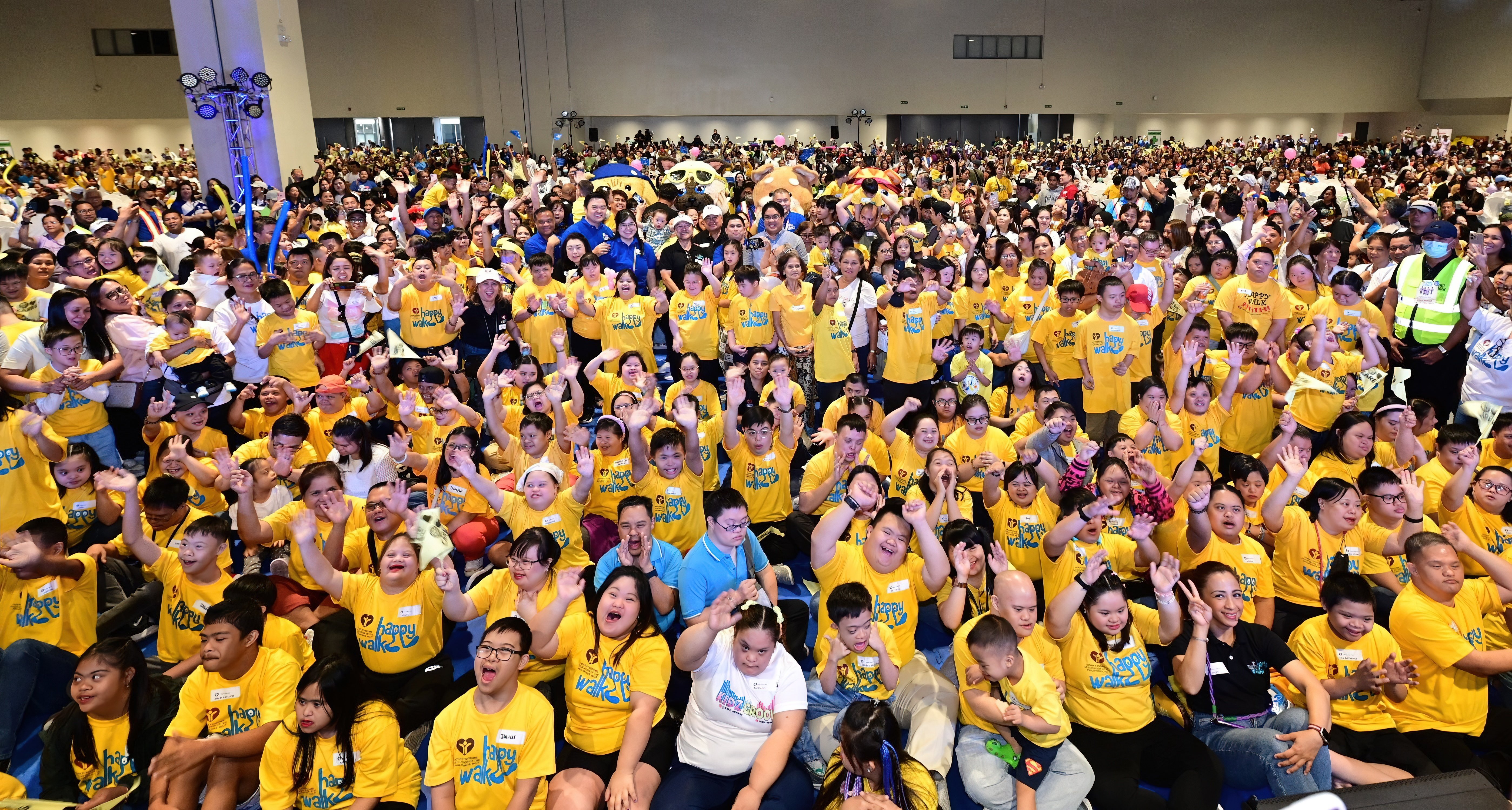 8000 Happy Advocates Walk for Downs