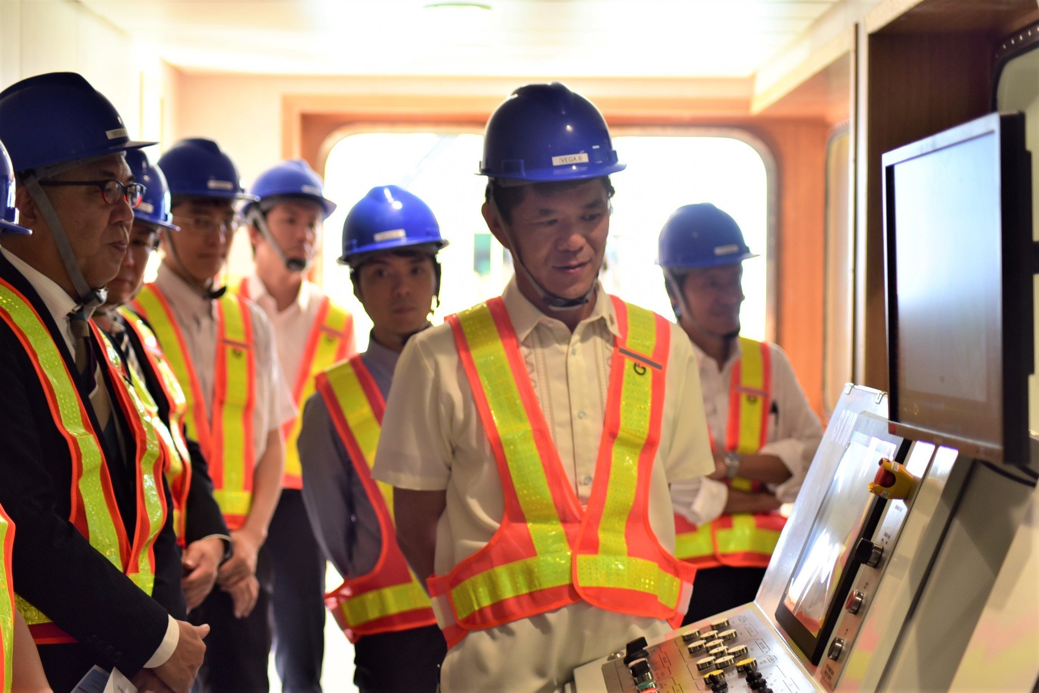 Japan envoy boards sub cable maintenance vessel 
