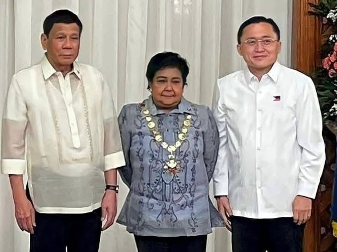  Go thanks Nora Aunor for praising his public service, compassion