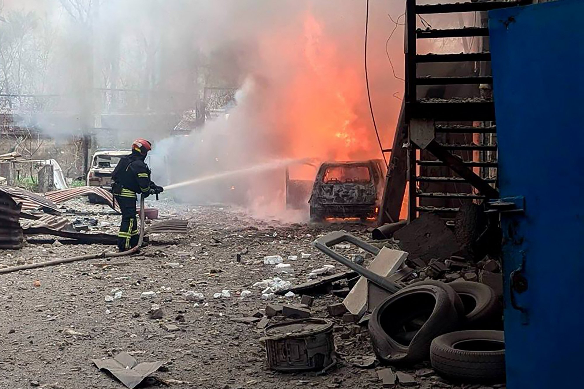 Russian missile hits Ukraine, leaves 4 dead