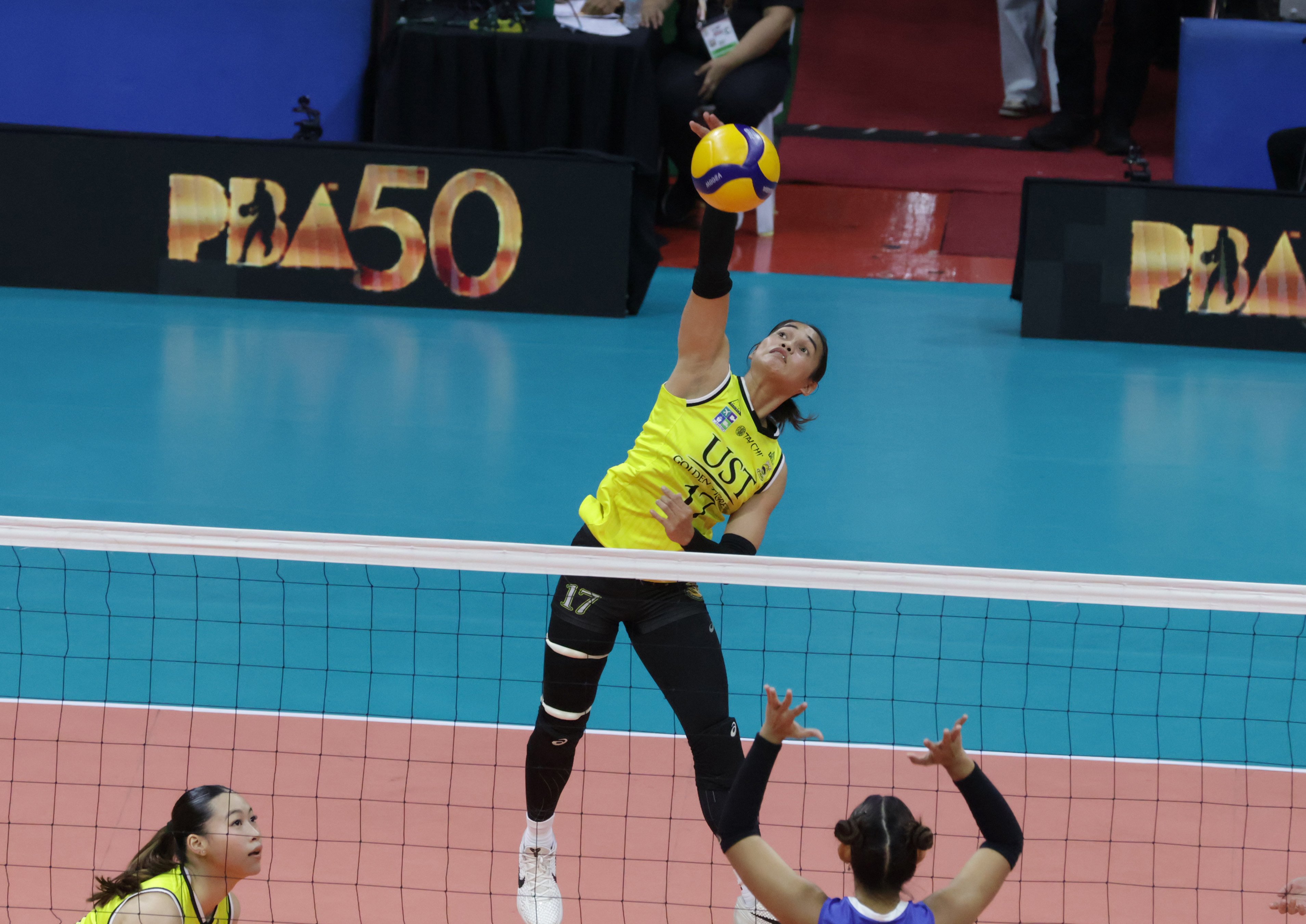 SWEPT AWAY: UST crushes Ateneo anew, nears Final Four slot