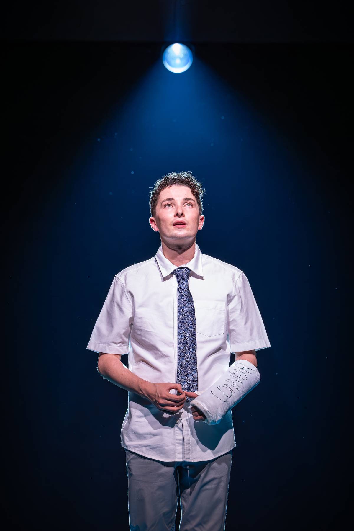 The main character navigates the complexities of truth, connection and self-acceptance in a world that often feels isolating.