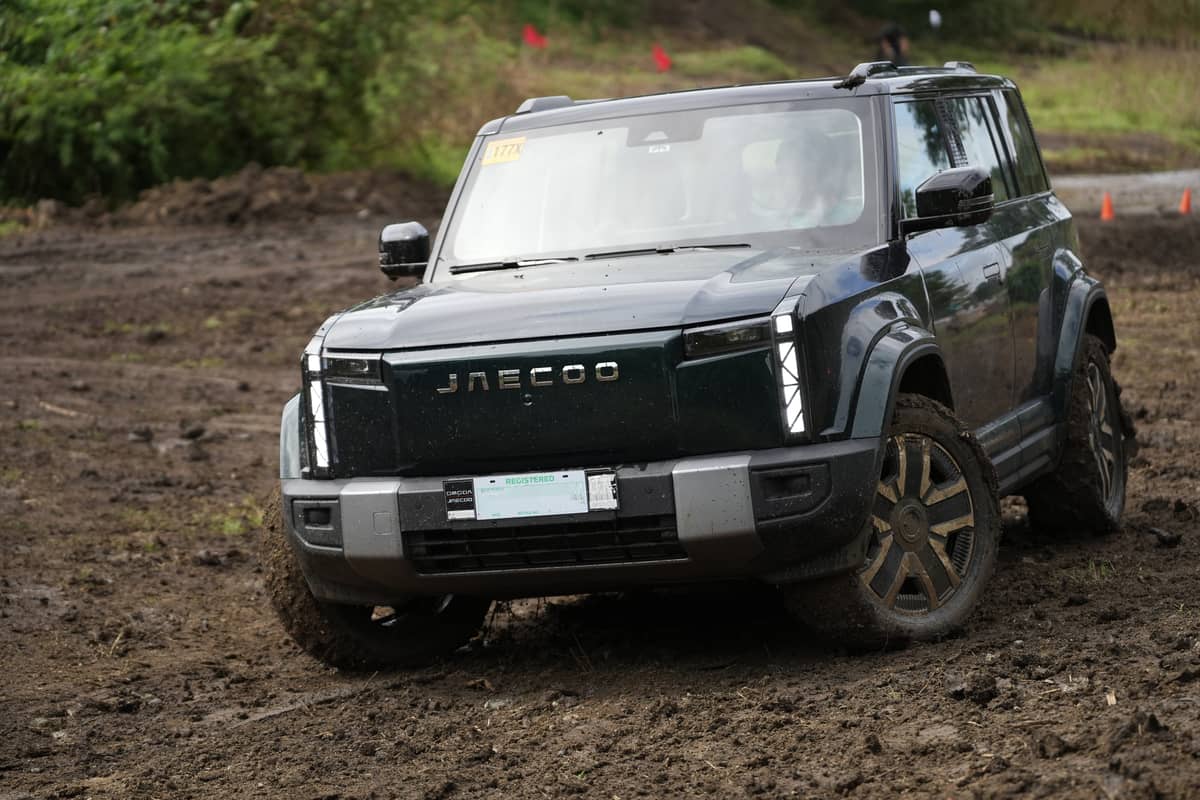 PARKED along the curves of Marilaque, the Jaecoo EJ6 looks right at home.