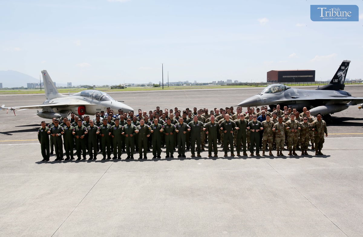 PAF Commanding General Lt. Gen. Arthur Cordura and PACAF Air National Guard Mobilization Assistant MGen. Christopher Sheppard led the opening ceremony of Cope Thunder Philippines 2025-1 at Clark Air Base in Mabalacat City, Pampanga, on Monday, 7 April, 2025.
The exercise, a bilateral training between the Philippines and the United States, includes 729 personnel and various aircraft from the Philippine Air Force, such as FA-50PH, A-29B Super Tucano, S-76A, and S70i Blackhawk helicopters, as well as 250 personnel and 12 F-16 fighter jets from the U.S. Pacific Air Forces. The drills will focus on aircraft maneuvers, tactics, and enhancing operational readiness.