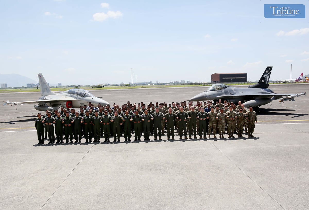 PAF Commanding General Lt. Gen. Arthur Cordura and PACAF Air National Guard Mobilization Assistant MGen. Christopher Sheppard led the opening ceremony of Cope Thunder Philippines 2025-1 at Clark Air Base in Mabalacat City, Pampanga, on Monday, 7 April, 2025.
The exercise, a bilateral training between the Philippines and the United States, includes 729 personnel and various aircraft from the Philippine Air Force, such as FA-50PH, A-29B Super Tucano, S-76A, and S70i Blackhawk helicopters, as well as 250 personnel and 12 F-16 fighter jets from the U.S. Pacific Air Forces. The drills will focus on aircraft maneuvers, tactics, and enhancing operational readiness.