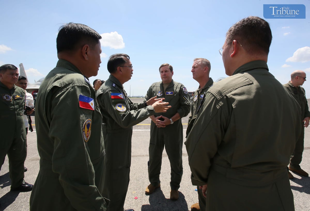 PAF Commanding General Lt. Gen. Arthur Cordura and PACAF Air National Guard Mobilization Assistant MGen. Christopher Sheppard led the opening ceremony of Cope Thunder Philippines 2025-1 at Clark Air Base in Mabalacat City, Pampanga, on Monday, 7 April, 2025.
The exercise, a bilateral training between the Philippines and the United States, includes 729 personnel and various aircraft from the Philippine Air Force, such as FA-50PH, A-29B Super Tucano, S-76A, and S70i Blackhawk helicopters, as well as 250 personnel and 12 F-16 fighter jets from the U.S. Pacific Air Forces. The drills will focus on aircraft maneuvers, tactics, and enhancing operational readiness.
