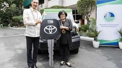 In photo (from left) are TMP President Masando Hashimoto and DENR Secretary Maria Antonia Yulo Loyzaga during the turnover of Toyota Tamaraw UV and Bantay Tamaraw Kits