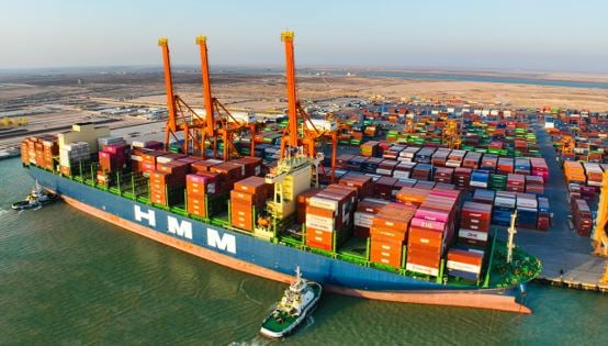 BGT sets milestone with handling of largest vessel, HMM Daon
