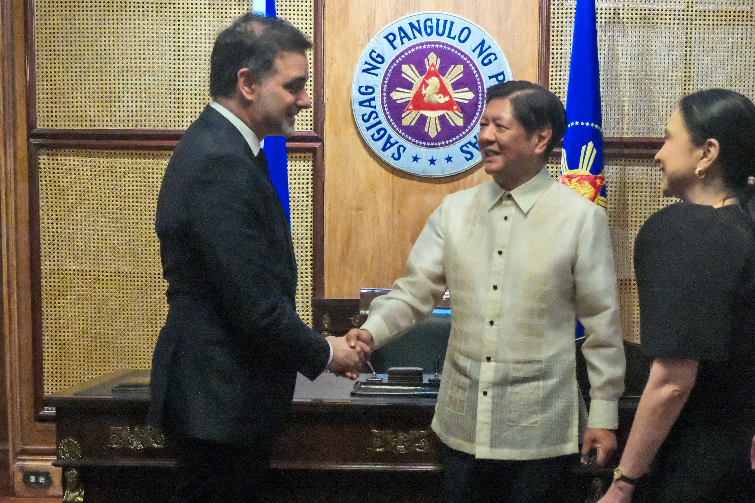 Marcos meets French trade chief