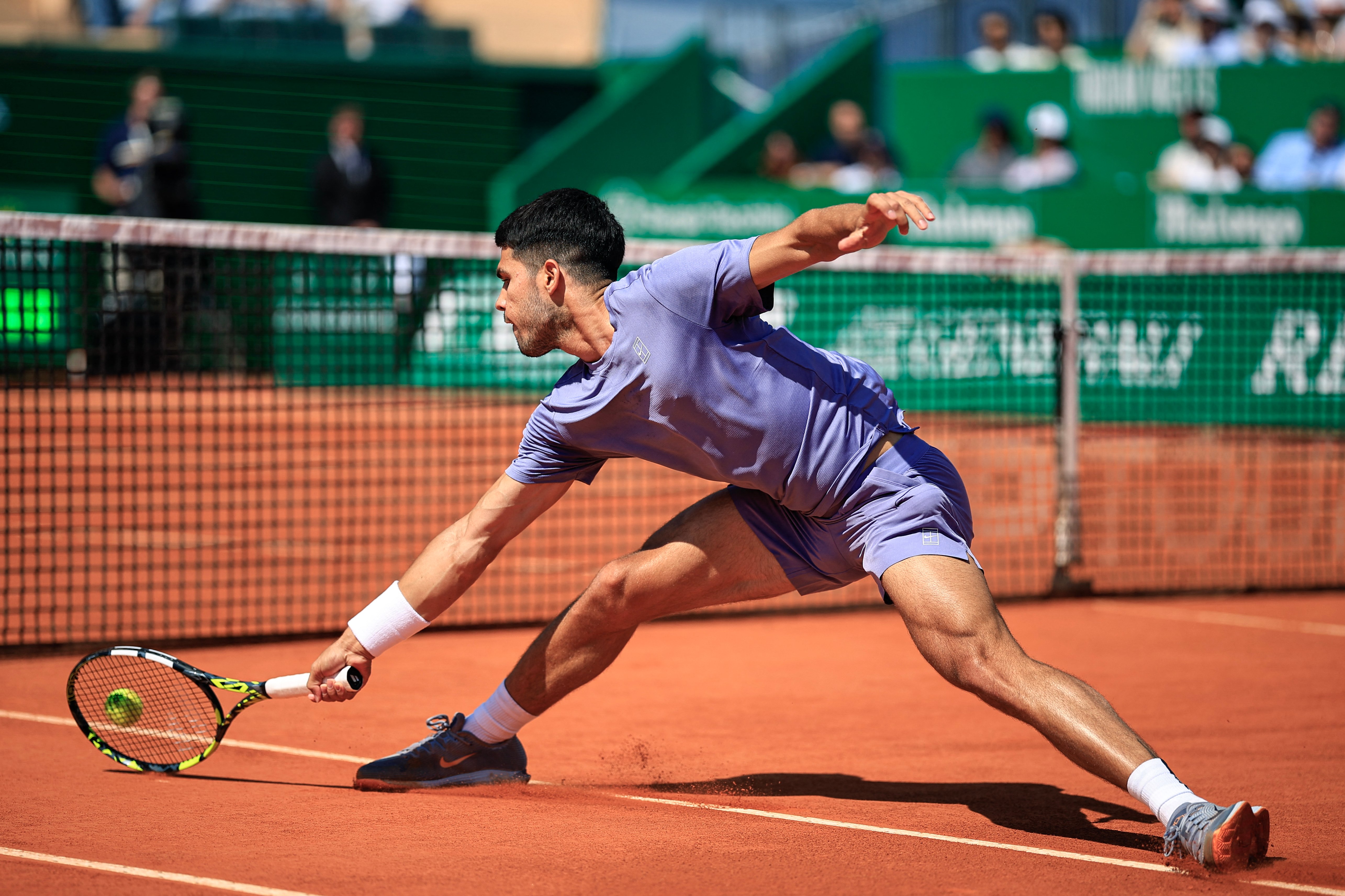 HERE COMES CARLOS: Alcaraz rips Altmaier, makes Monte Carlo quarters