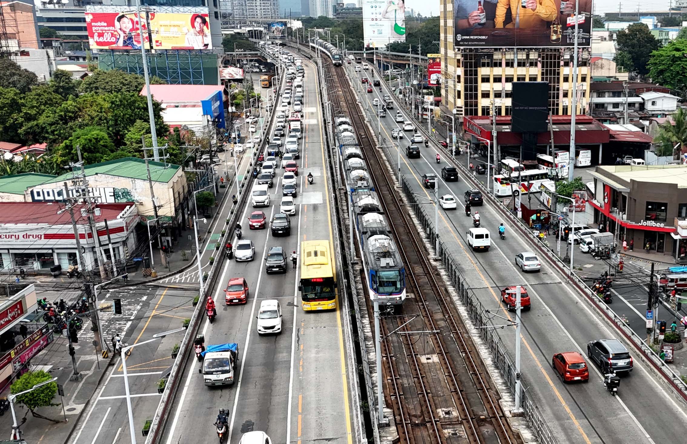 METRO Manila streets starting today, Holy Monday, would have less or none of the heavy traffic people hate. But wait when those vacationing in the provinces start coming home by the weekend.