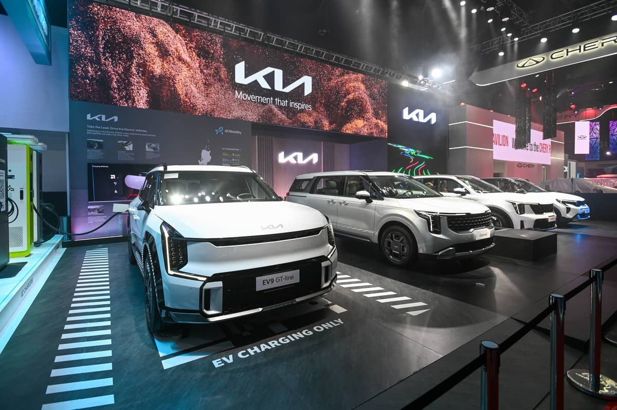 KIA’s full range — from the all-electric EV9 to the family-ready Carnival — takes center stage at MIAS 2025.