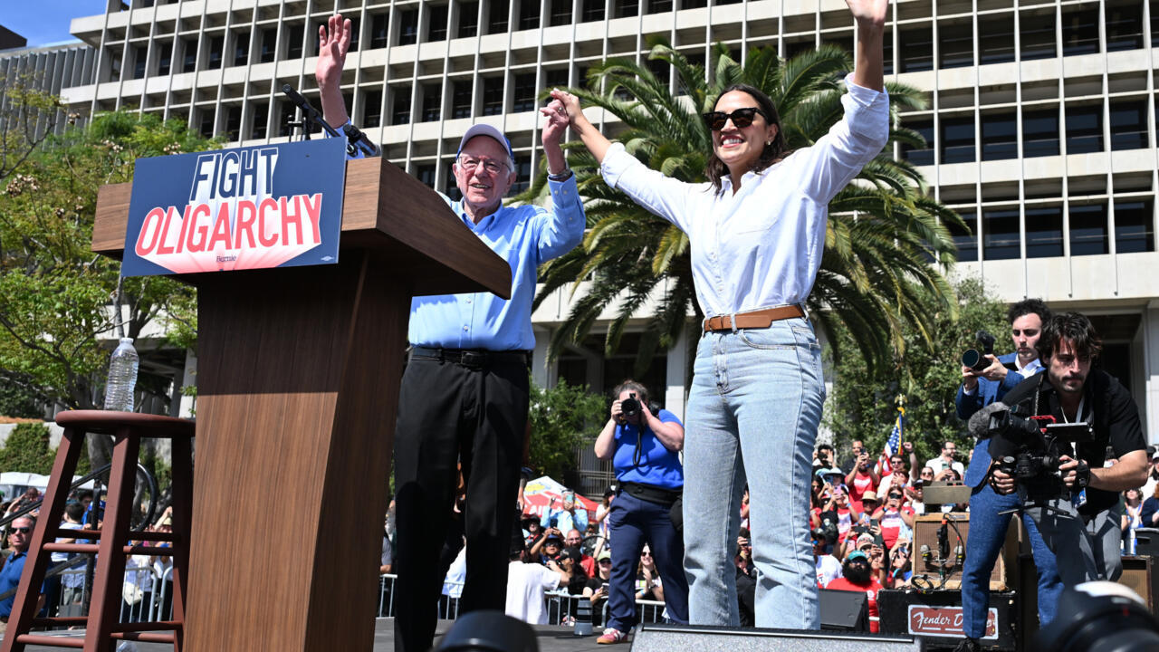 Bernie Sanders fights apathy on American left