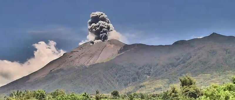 Ashfall alert up over Negros