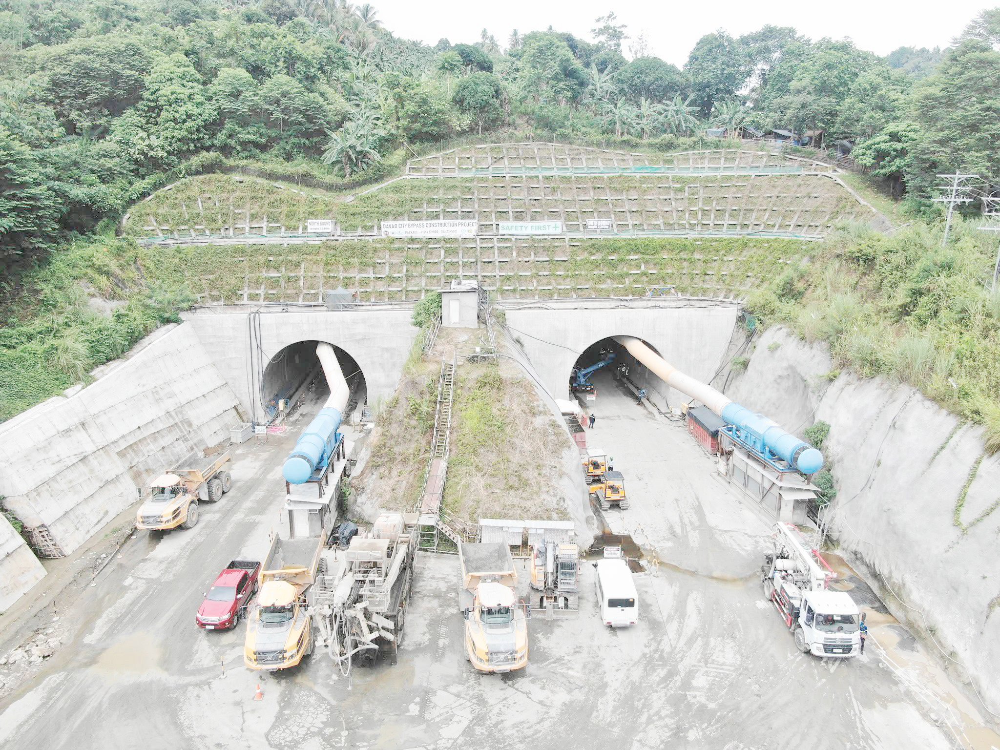 Longest road mountain tunnel nears completion