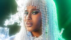 Alexie Brooks pays tribute to West Phl Sea in Nat Cos at Miss Eco International