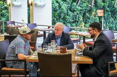 US senator meets wrongfully deported migrant amid clash with Bukele over Trump-era immigration policy
