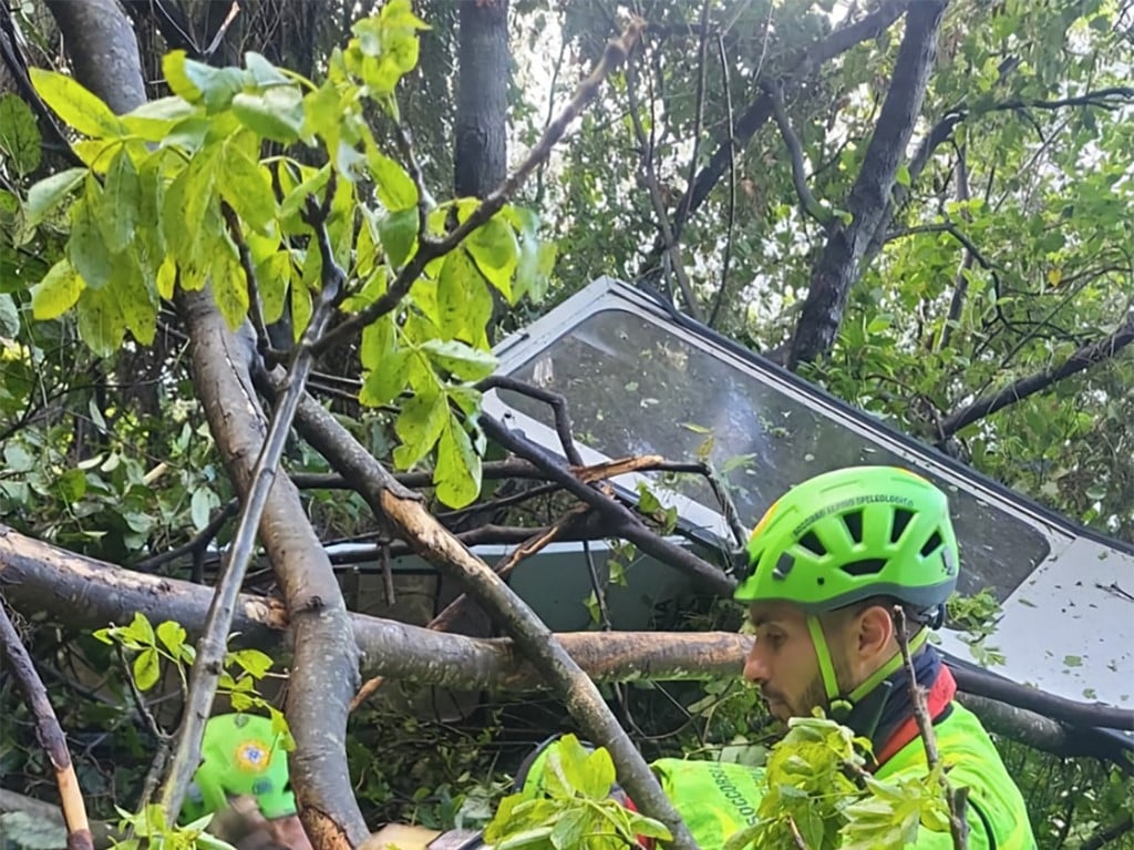 Britons, Israeli among dead in Italy cable car crash
