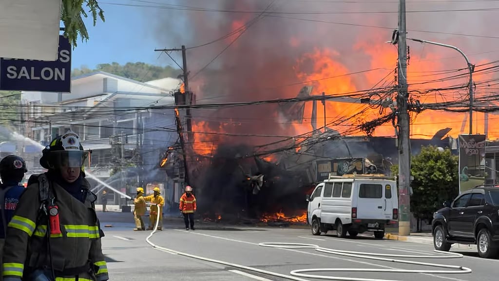 Fire guts popular Olongapo resto