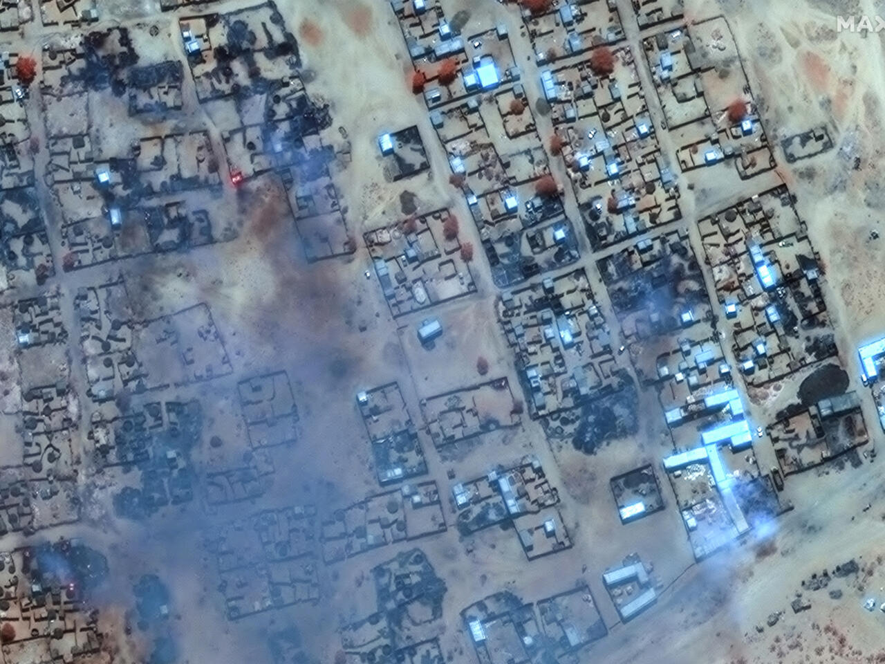 Improvised first aid for wounded in besieged Sudan city