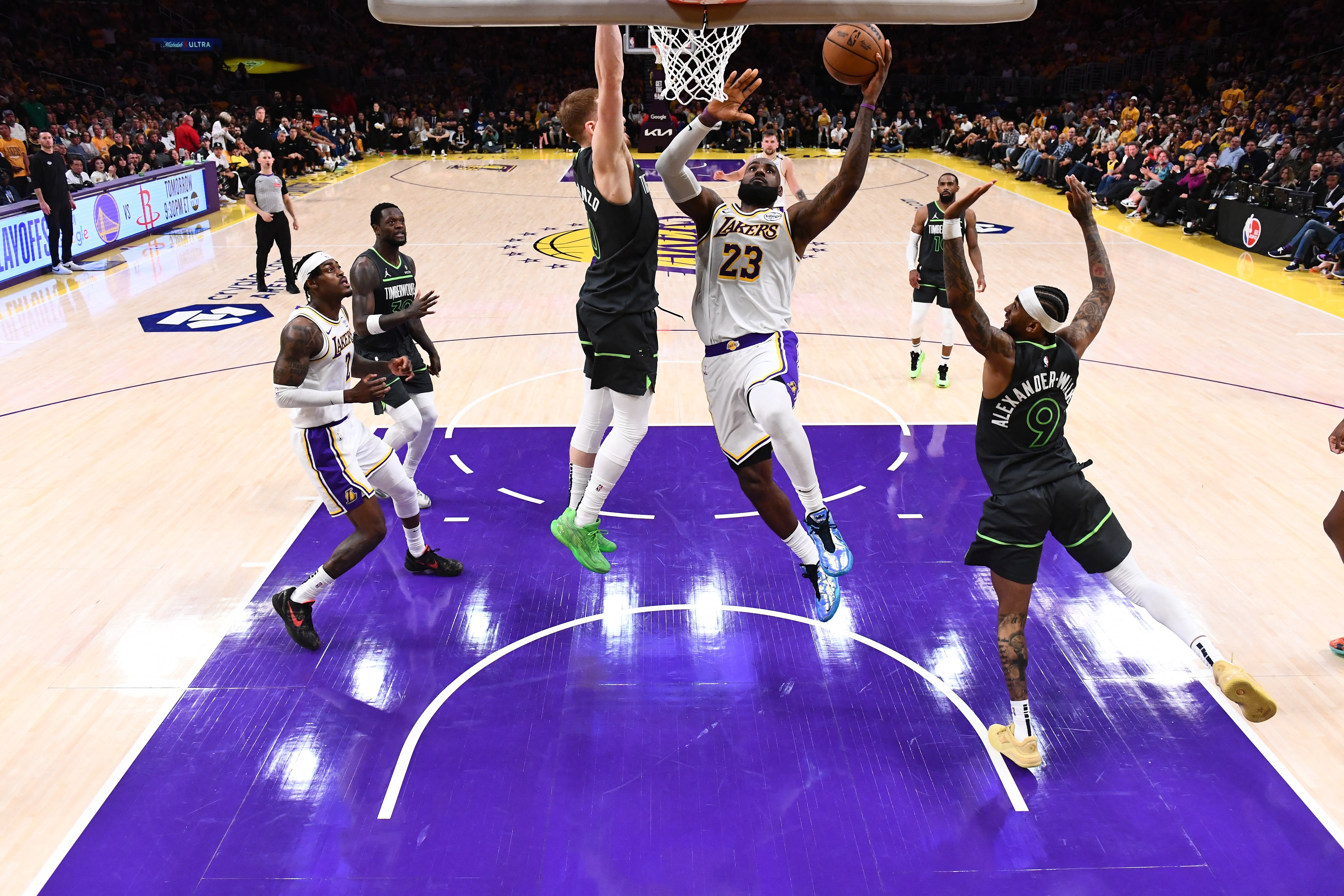 T'Wolves rout Lakers, Nuggets edge Clippers as NBA playoffs begin
