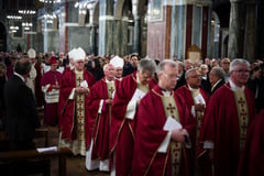 Pope Francis' death at 88 prompts worldwide mourning