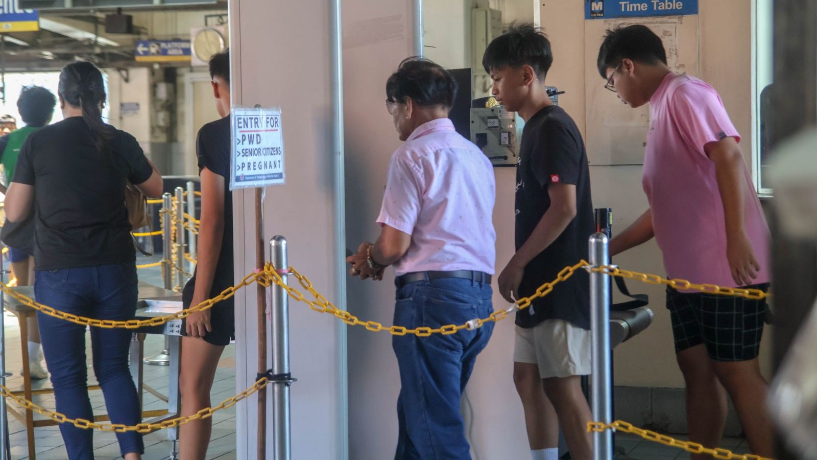 TRIBUNE-MRT-LaborDay