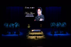 Fans mourn the Superstar's passing