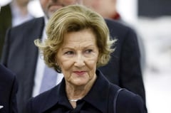 Norway's Queen Sonja leaves hospital after breathing problems